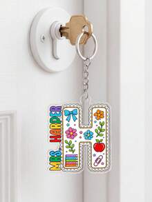 1 pieza Llavero de acrílico personalizado con inicial de maestro, lindo borde de encaje con lazo floral y letra de manzana, colgante de estilo dulce personalizado para maestro de jardín de niños & escuela primaria, regalo de agradecimiento al maestro, temporada de regreso a clases, accesorio para bolso - Multicolor - Ver 6
