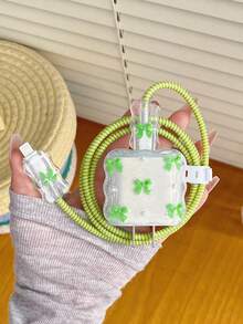 5件組可愛綠色蝴蝶結與白色珍珠設計手機充電器保護套組，包含充電線保護套、充電頭保護套等，防止充電線末端損壞，適用於 18W/20W充電器 - 綠色 - 查看 3