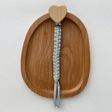 [Estilo de marco de madera con forma de corazón] 1 pieza Cadena de chupete de tela tejida a mano, opciones de varios colores, juguete mordedor de chupete con cordón anti-pérdida - Cadena para chupete con clip de madera en forma de corazón - Ver 9
