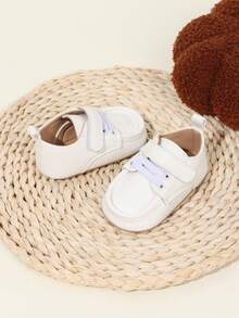 1 Pair Boys Solid Color PU Hook And Loop Design Non-Slip Breathable 0-15 Months Infant Walking Shoes Retro Classic Versatile Casual Sports Shoes Suitable For Spring And Autumn - White - View 5