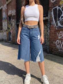 Shorts bermuda de mezclilla de lavado claro para mujer con detalles rasgados y dobladillo crudo, diseño de pierna ancha, tela sin estiramiento para salidas de verano - Azul lavado medio - Ver 3