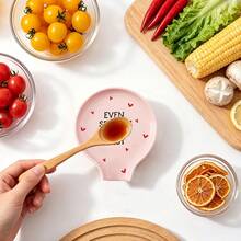 1pc Cute Heart-Shaped Ceramic Spoon Holder, Novel Humorous Quote Printed Stove Top Spoon Rest, Romantic Kitchen Decor Accessory, Housewarming Holiday Gift For Cooking Enthusiasts - View 4