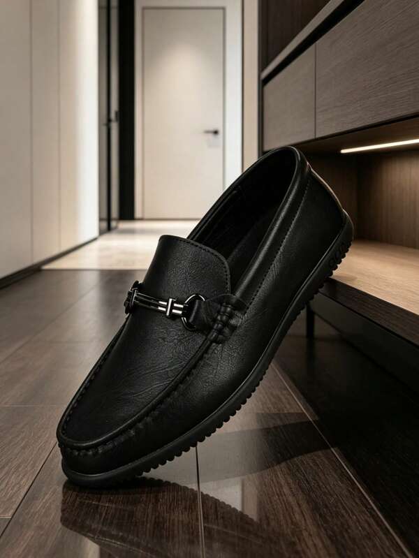 Sepatu Loafer Pria Slip-On Kasual Gaya Inggris Serbaguna untuk Bisnis, Sepatu Datar Anti-Selip dan Tahan Aus dari Kulit Mikrofiber, Sepatu Loafer Mengemudi Klasik Kasual Nyaman untuk Semua Musim di Dalam Ruangan