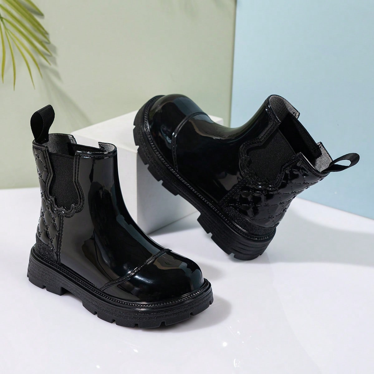Children's New Abkle Boots Rainbow Rain Boots, Fashionable Versatile Exquisite Girls Outfit Essential, Cool Black For Boys And Girls, Multiple Styling Options, Street Style
