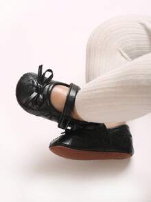 Black Quilted Bow Mary Jane Infant Shoes, Hook And Loop Soft Sole Anti-Slip Pre-Walker Shoes For Newborn Girls, Princess Style Leather Shoes - Black - View 7
