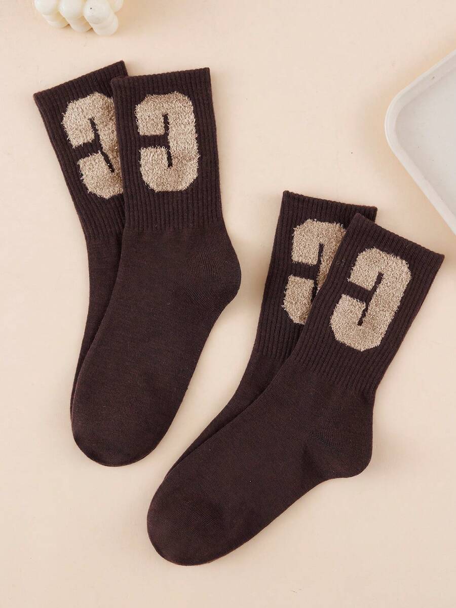 1 Pair Unisex Letter C Fashion Sports Style Comfortable Breathable Mid-Calf Socks - Multicolor - View 1