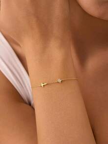 1pc 14K Gold Plated Women's Bracelet, Clover Cross Exquisite Non-Fading Jewelry, Christian Baptism Religious Jewelry Gift - Gold - View 1