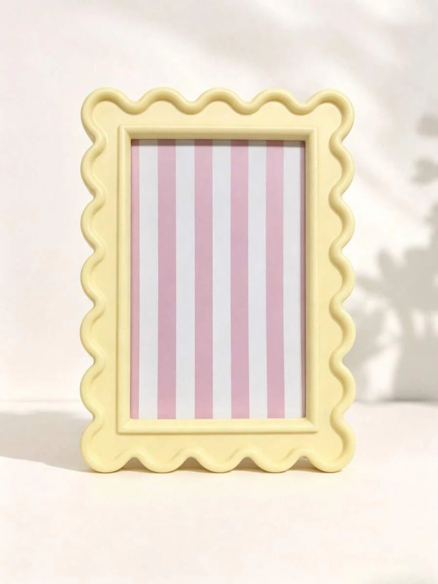 1pc Cute Wavy Edge Decorative Photo Frame, Fan-Shaped Edge Desktop & Wall Display Photo Holder, Art Picture Frame, Aesthetic Room Decor, Bookshelf Decor, Vanity Decor, Graduation Gift, Wedding Gift, Dorm Decor, Summer Home Accent - Multicolor - View 1