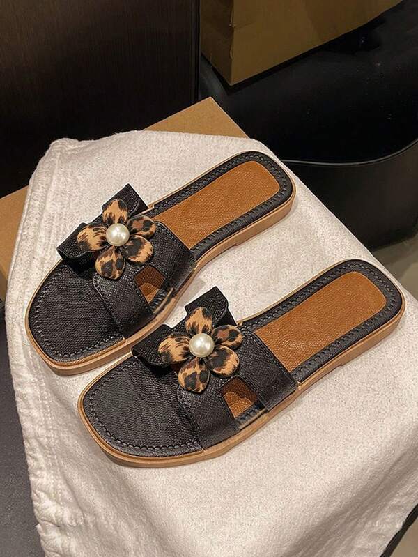 Summer Fashion Casual Square Toe Slippers, Women's Comfortable Flat Shoes, Casual Lightweight Beach Slippers.