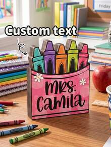 1pc Customized Teacher Name Crayon Box Wooden Desktop Ornament, Cute Pink Bubble Polka Dot Daisy Crayon Holder Tabletop Sign, Personalized Sweet Style Classroom Desktop Decor, Teacher Appreciation Gift, Back To School Season, Freestanding Desktop Sign, Teacher Gift, Office Decoration - Multicolor - View 1