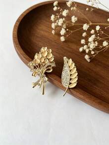 2件精緻花卉胸針，色彩鮮豔繽紛，工藝細膩，展現優雅氣質，為穿搭增添浪漫氛圍，時尚百搭之選 - 彩色 - 查看 7