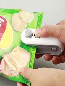 1 pieza Sellador de bolsas de aperitivos con batería de litio incorporada, sellador mini recargable por USB para el hogar, máquina selladora mini portátil para picnics al aire libre, sellador de bolsas de plástico de presión manual, herramienta de sellado reutilizable para bolsas de patatas fritas, bolsas de galletas, bolsas de aperitivos, función magnética - Multicolor - Ver 13