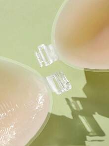 女款薄款隱形自黏式矽膠聚攏胸墊，無肩帶黏貼式胸貼，適合婚禮、細肩帶洋裝、夏季派對、露背穿搭 - Light Beige - 查看 4