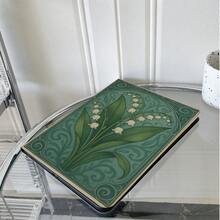 1件復古綠色鈴蘭卷軸古書印花保護殼，附筆槽，適用於 iPad 10代 10.9吋 2022 智能保護殼/Air 13(M3 2025)/11(A16 2025)/Galaxy Tab S10+/S9/A9，兼容 Oppo Pad、 MatePad、Vivo Pad、Honor Pad、Xiaoxin Pad - 彩色 - 查看 6