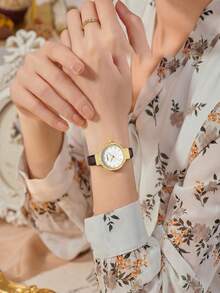 1pc Women's Vintage Fashion Delicate Small Quartz Watch Suitable For Daily Decoration - Gold - View 7