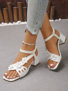 XfxfA Pair Of Women's Square Toe White Three-Dimensional Flower Thick Heeled Open Toed Sandals, Suitable For Beach Vacations/Weddings/Parties. - White - View 5