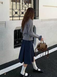 Cardigan Rajut Manis & Imut dengan Kerah dan Manset Berenda - Grey - View 3