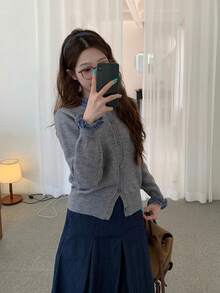 Cardigan Rajut Manis & Imut dengan Kerah dan Manset Berenda - Grey - View 2