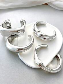 4/3/1pc Set Minimalist High-Polished Shiny Silver CCB Square Solid Smooth Wavy Twisted Wide Open Cuff Bracelet Set For Women, Daily Commute, Office, Banquet, Party, Beach, Vacation, Date, Wedding, Holiday, Gift, Multi-Layer Stacking, Simple Metal Bangle Accessory - Silver - View 5