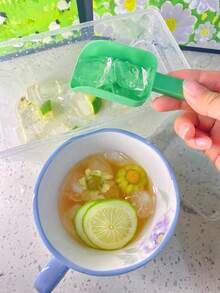 1 Set Double-Layer Ice Cube Tray With Storage Box, Plastic Easy Release Ice Maker Mold With Lid, Stackable Ice Cube Trays, Suitable For Kitchen Storage, Kitchen Accessories, Summer Beverages, Iced Coffee, Holiday & Party Essentials - Transparent Lid, Green Double-layer Ice Cube Tray - View 10