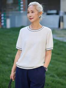 女款時尚紋理針織上衣，短袖對比飾邊針織衫 T-shirt，適合萬聖節、感恩節、聖誕節及週末穿搭 - 白色 - 查看 3