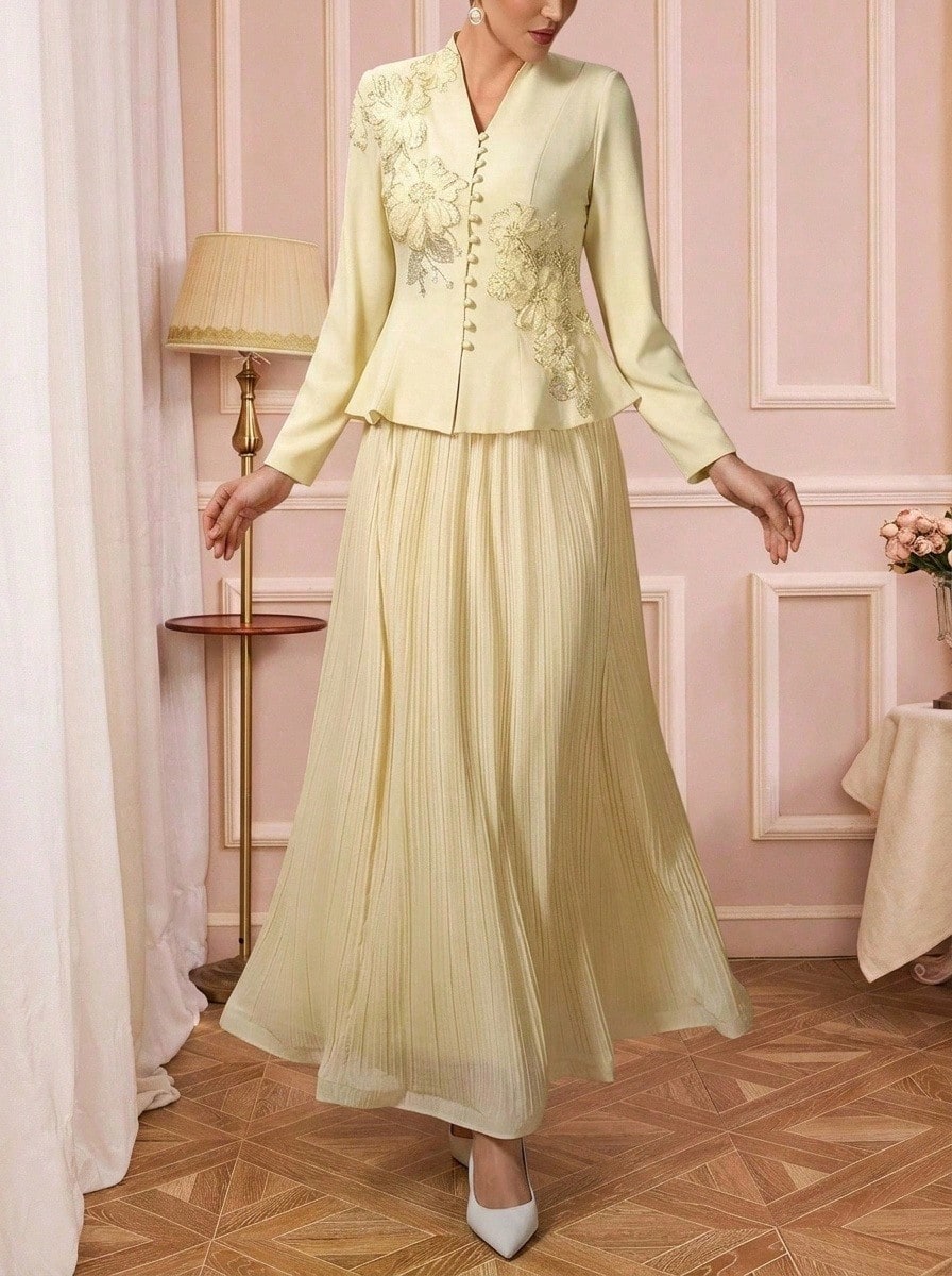 Solessence 2pcs Women's Elegant V-Neck Applique Design Pleated Dress, Suitable For Daily, Festival, Casual Occasions, Solid Color Spring - Pale Yellow - View 1