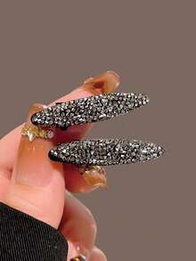 2/4pcs Minimalist Style Small Bangs Clips, Mini Rhinestone Side Clips Crocodile Clips, Elegant Bangs Hair Clips, Suitable For Women, Summer, Holiday, Travel - Multicolor - View 5