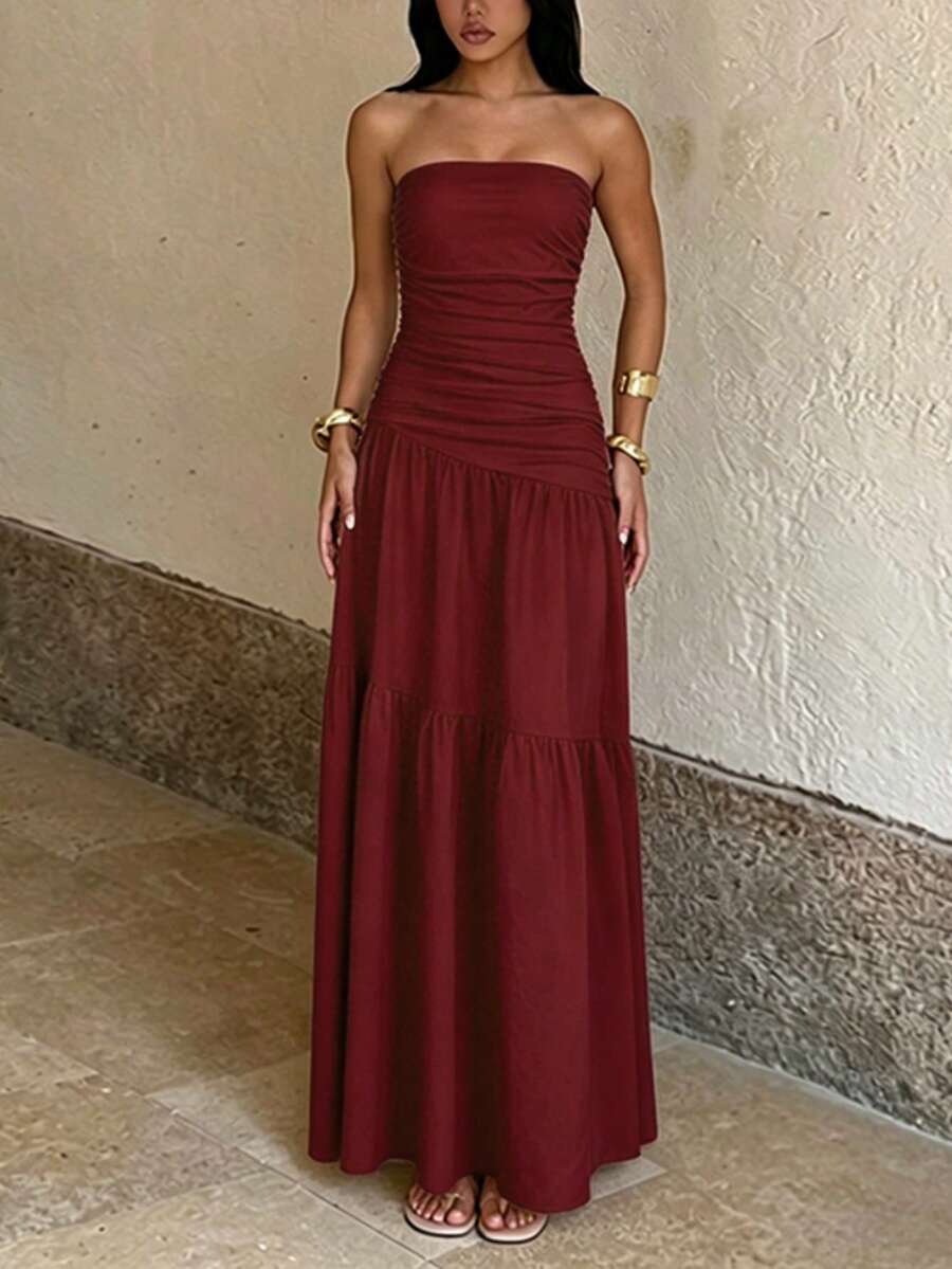 女款優雅酒紅色無肩帶百褶針織A字洋裝，適合休閒派對與夏季場合