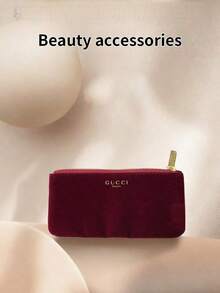 Gucci Black Vintage Zipper Clutch, Elegant Vintage Texture, Compact And Portable, Zipper Closure, Multi-Functional Storage Bag, Suitable For Daily Cosmetics And Small Accessories, GUCCI-GIFT-99 - Red - View 2