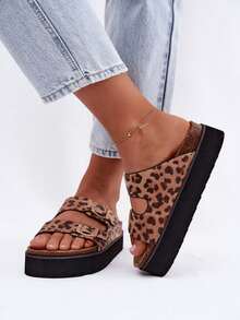 Fashionable And Comfortable Women's Summer Flip-Flops On The Platform With Buckles And Profiled Insole Pink Brown - Brown - View 2