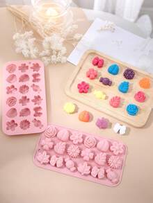 18-Cavity Floral Shaped Ice Cube Tray Mold, Make Multiple Desserts At Once, 3D Baking Mold, Creative , And Odorless, Foldable, Easy To Clean, Heat Resistant, Multi-Purpose, Easy To Wash Without Residue, Reusable Without Deformation, Suitable For All Seasons, Applicable For Chocolate Making, Baking Pudding, Cakes, Candies, Cookies, Ice Cubes, Soap Making And DIY Projects - Multicolor - View 3