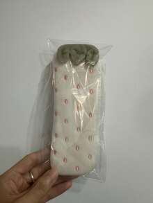 1個可愛草莓造型鉛筆袋 文具收納袋 化妝品收納袋 數位配件收納袋 小物收納袋 適合學習、工作、旅行與日常使用 學生與女性適用 返校季 學用品 禮物 - A - 查看 8