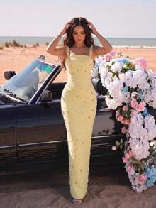 Nuevo vestido maxi de dama de honor sexy con tirantes de espagueti, cuello cuadrado, espalda descubierta, diseño floral con strass de alta gama, unicolor y ajuste ceñido - Amarillo claro - Ver 5