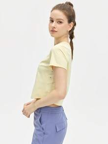 Leorrey 1件女款時尚圓領短版網紗舒適柔軟短袖運動T恤 - 黃色 - 查看 4