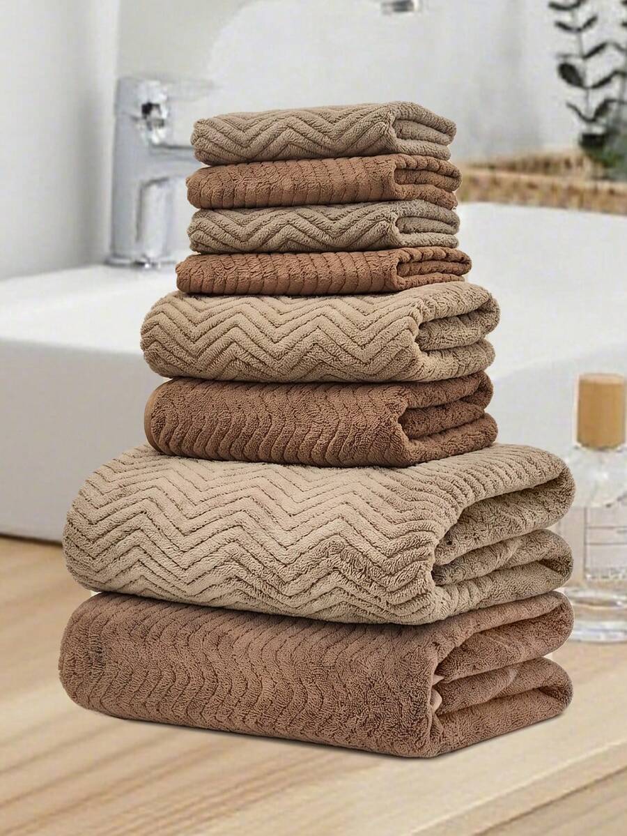 4pcs Mixed Coral Fleece Towel Set, Soft And Skin-Friendly Touch, Suitable For Bathing, Face Wiping, Hair Drying, Bathroom Decor, Hotel, Spa, Home Accessories, Holiday Gifts And More