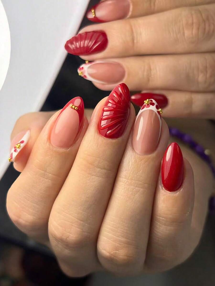 24片中號杏仁形穿戴式假指甲,3D貝殼紋理紅色花朵印花白紅法式漸層金屬鋼珠全包覆亮面假指甲套組,易佩戴,適合女性與女孩日常使用,法式漸層美甲貼 - 紅色 - 查看 1