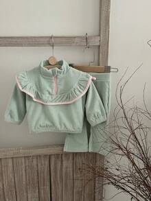 2 قطعة/مجموعة ملابس بنات مخططة عمودية من الفرو الناعم، ملابس علوية بياقة واقفة وسحاب نصف مفتوح مع كشكشة وبنطلون طويل واسع، ملابس كاجوال للأطفال - أخضر - مشاهدة 8