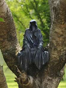 1pc Gothic Style Mysterious Black Decor - Black Hooded Humanoid Sculpture, Mysterious Master Statue, Intimidating Black Robe Exquisite Design, Suitable For Home Decor, Halloween Or Theme Party, Gothic Style, Halloween Decoration - Multicolor - View 3