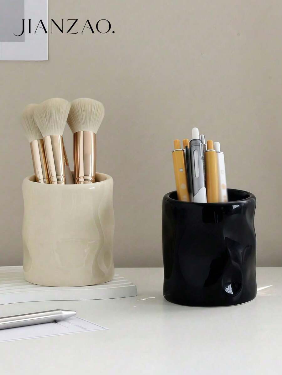 1pc Textured Makeup Brush Holder, Asymmetric Embossed Design Premium Office Desk Organizer Pen Holder, Suitable For Living Room, Bedroom, Office Small Resin Vase Decor, Holiday Gift, Birthday Present, Suitable For Holiday Beach, Bathroom Series, Bedroom Series, Large Capacity