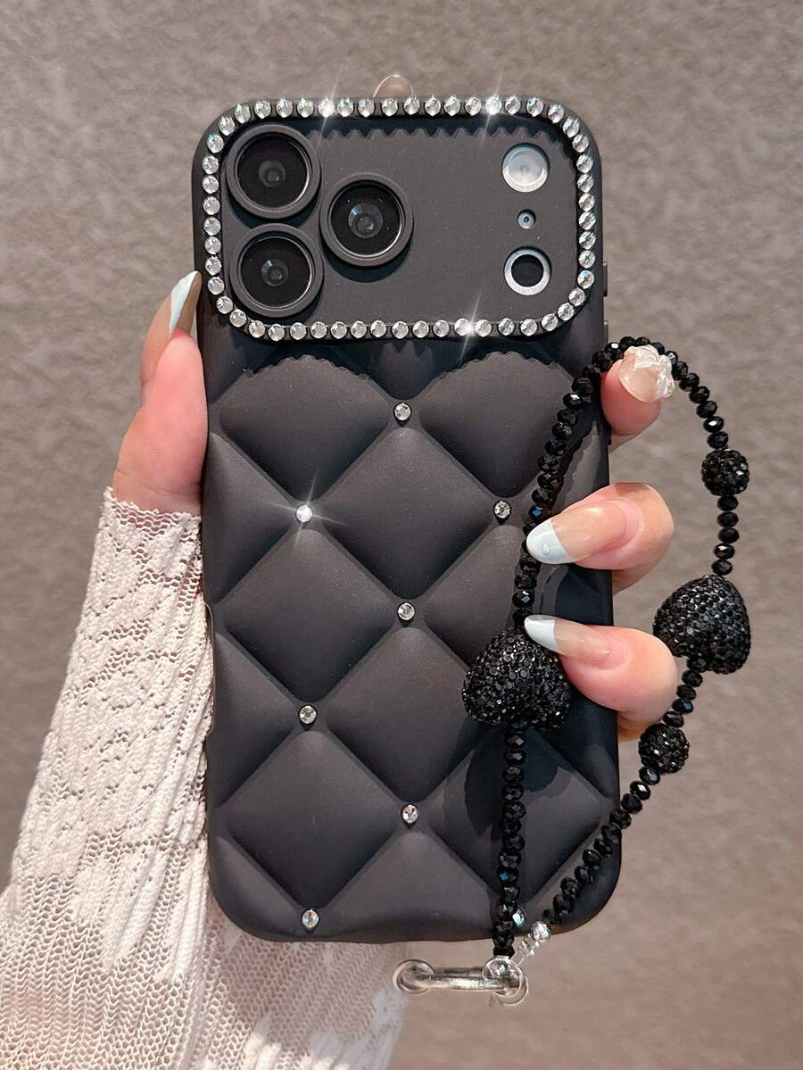 水鑽鑽石格紋肩帶黑色蘋果手機殼 透明全包防震 適用於 Apple 17 Pro Max/17 Pro/17 Air/17/16 Pro Max/16/16 Pro/16 Plus/15/15 Pro Max/15 Pro/15 Plus/11/12/13/14/14 Pro Max/14 Pro/13 Pro Max 柔軟奢華新時尚輕奢水晶裝飾手機殼 高端質感 爆款熱銷女神專屬女款 精緻 3D 閃亮水鑽設計