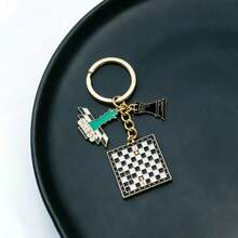 Creative Chess Piece Keychain, Mini Chessboard And Queen Rook Pendant, Novelty Board Game Keyring Gift For Chess Lovers, Bag Charm For Couple/Student - Multicolor - View 3