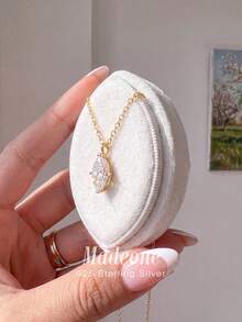 MADEONE 1pc Marquise-Shaped Necklace With Gold Plating And White Zirconia, Exquisite Jewelry, Women's Bridal Engagement Wedding Anniversary Birthday Gift - Gold - View 3