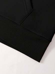 Moletom feminino preto, blusão feminino com capuz, moletom de inverno, casaco feminino, jaqueta de moletom, roupa de frio, moletom casual, moletom confortável, moletom básico - Preto - Visão 2