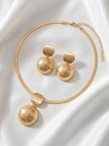 2pcs/Set Women's Jewelry Set, Spring/Summer Metal Style Necklace & Stud Earrings Combination Set, Fashion Geometric Brushed Round Disc Matte Texture Large Ball Pendant Matching Earrings, Daily Wear Party Styling Accent, Holiday Gift For Girlfriend/Best Friend - Yellow Gold - View 3