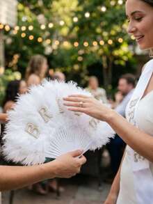 2 pièces/Set - Éventail de mariée en plumes & Ensemble de ceinture de taille, Éventail à main blanc moelleux avec lettre "Mariée" en perles, Fête de demoiselle d'honneur de mariage, Fête de douche nuptiale, Photographie de mariage, Accessoires de mariée de mariage, Décoration de fête de mariée, Accessoires de robe de mariée, Décoration d'accueil de mariage - Blanc - Voir 5