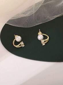 1pc/Set Mermaid Pearl Stud Earrings, Minimalist Fashion Set, Front And Back Wear, Suitable For Daily Wear, Simple And Stylish - Gold - View 3