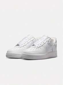 Nike Women's W AIR FORCE 1 '07 Low-Top Casual Sports Shoes IR8637-100 - Silver - View 3