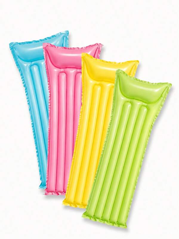 成人用一體式充氣漂浮床 70*25 英吋長，附充氣枕頭，加厚耐磨 PVC 防水材質，垂直 5 段式氣柱防翻轉，馬卡龍純色多色可選，雙層自鎖氣閥，泳池海灘水上漂浮躺墊，可折疊便攜收納，夏季度假曬日光浴拍照道具，露營臨時充氣午睡墊