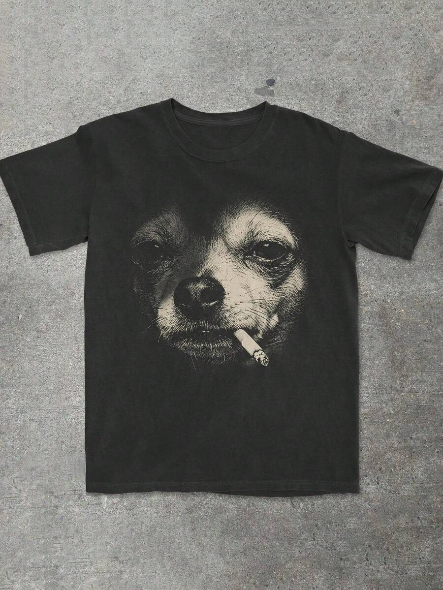 T-shirt printemps/été 2026 avec motif rétro d'un chihuahua fumeur dans le style punk Y2K, cadeau personnalisé unique pour les amoureux des chiens, couleur noire décontractée, pour femmes. - Noir - Voir 1