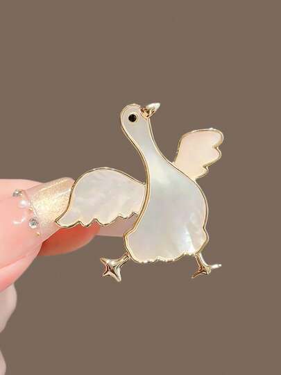 1pc Goose Brooch, Cute Exquisite Small Animal Pin, Versatile Clothing Accessory